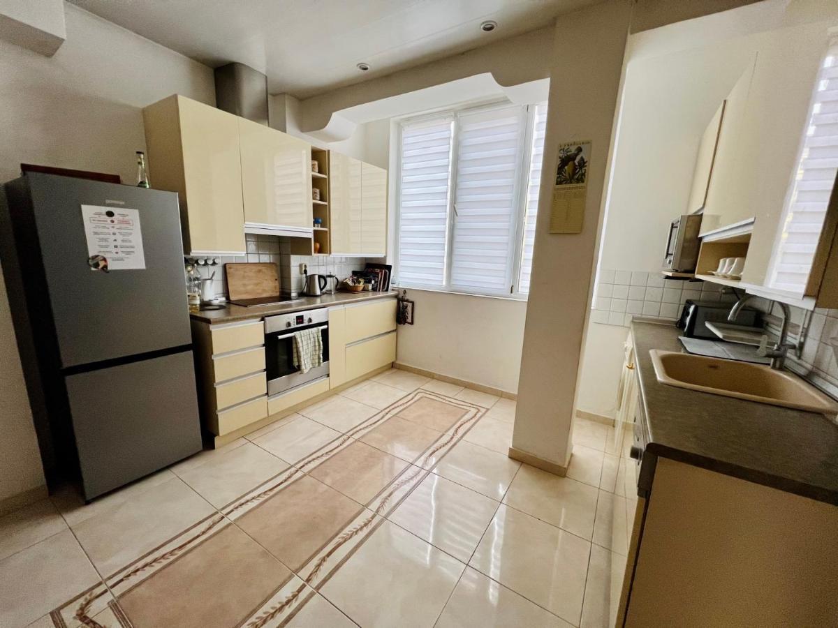 La Gare Apartment Варна Екстериор снимка